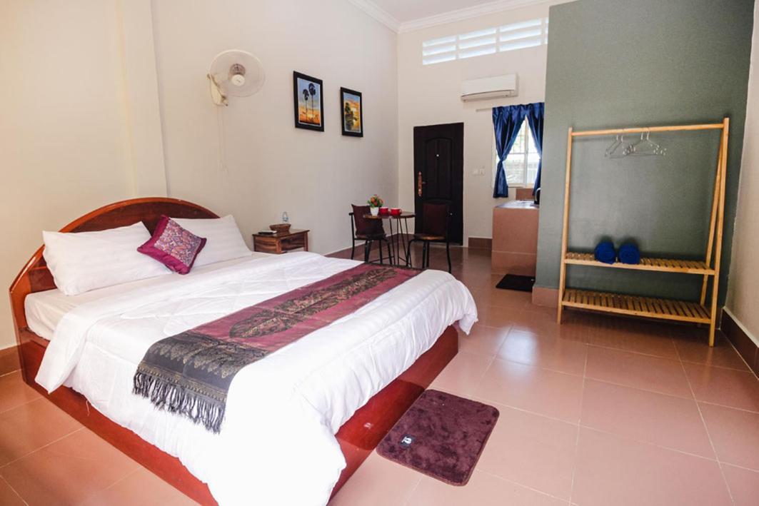 Lea'S Guesthouse And Restaurant Kampot Eksteriør bilde