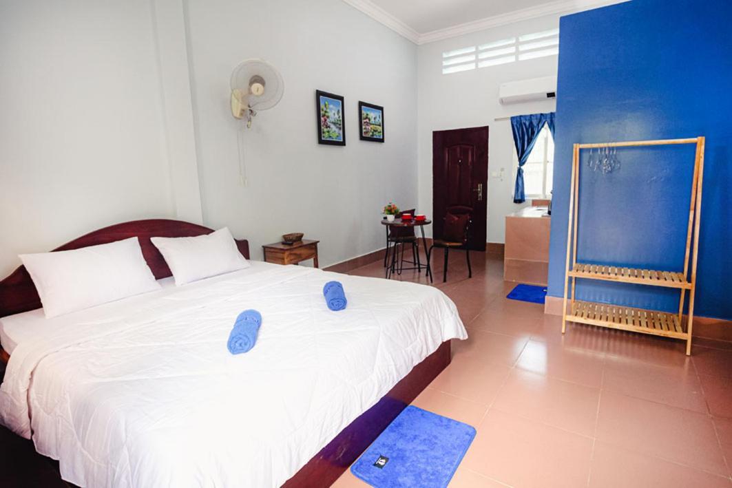 Lea'S Guesthouse And Restaurant Kampot Eksteriør bilde