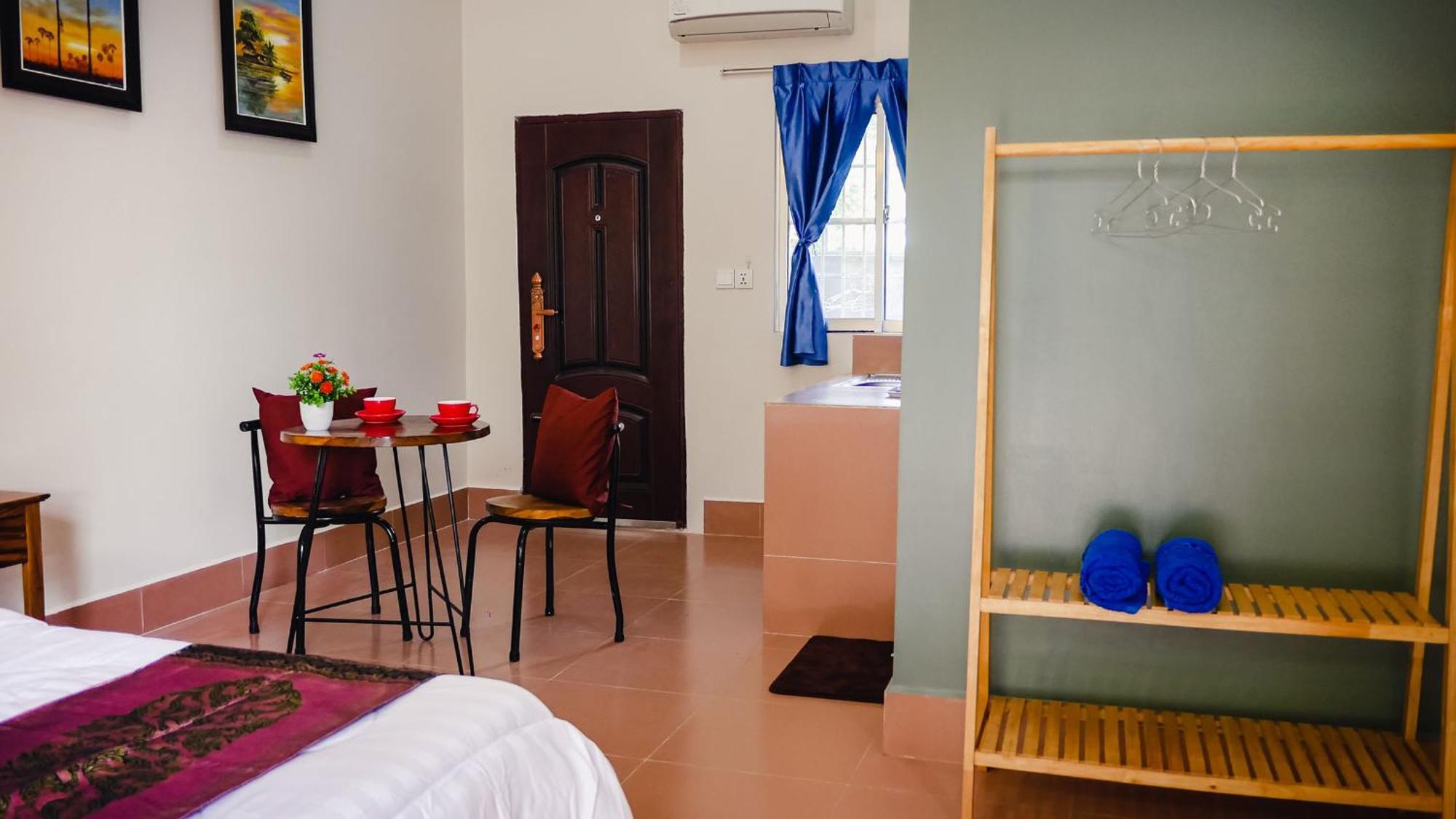 Lea'S Guesthouse And Restaurant Kampot Eksteriør bilde